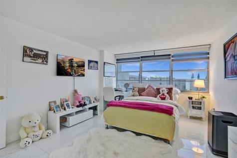 18041 Biscayne Boulevard Aventura FL 33160