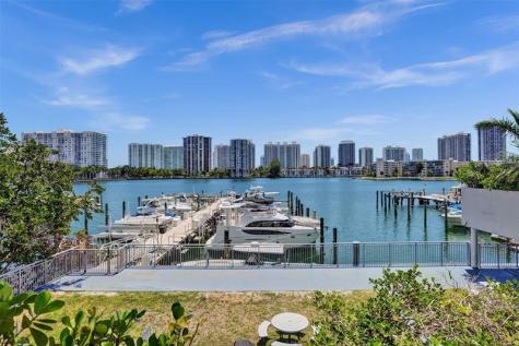 18041 Biscayne Boulevard Aventura FL 33160
