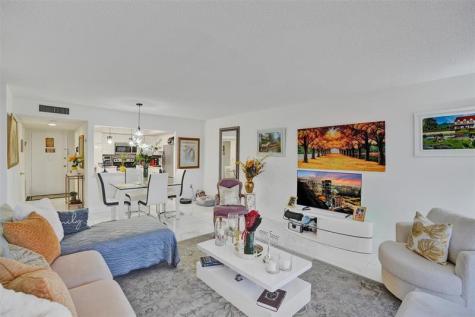 18041 Biscayne Boulevard Aventura FL 33160