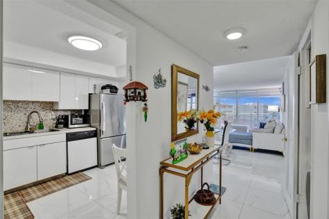 18041 Biscayne Boulevard Aventura FL 33160