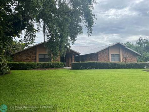 800 French Creek Lane Fort Pierce FL 34982