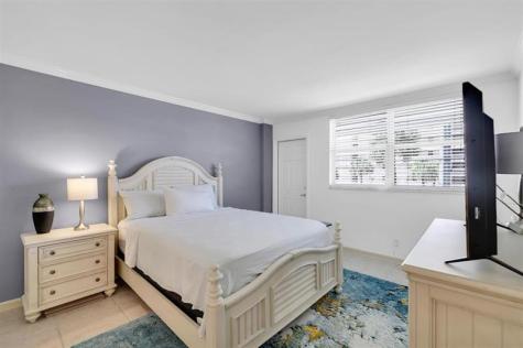 1051 Hillsboro Mile Hillsboro Beach FL 33062