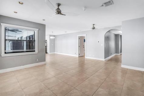 18201 SW 70th Place Southwest Ranches FL 33331