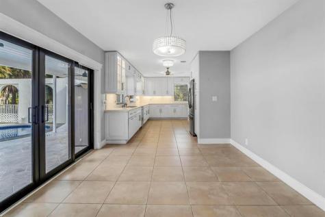 18201 SW 70th Place Southwest Ranches FL 33331