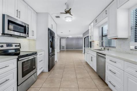 18201 SW 70th Place Southwest Ranches FL 33331