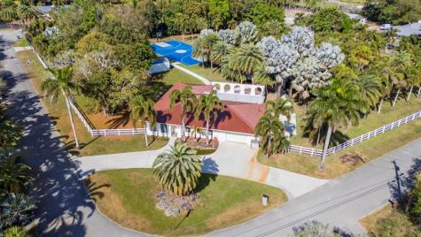 18201 SW 70th Place Southwest Ranches FL 33331