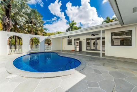 18201 SW 70th Place Southwest Ranches FL 33331