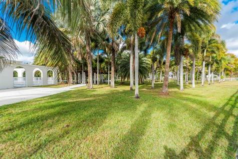 18201 SW 70th Place Southwest Ranches FL 33331