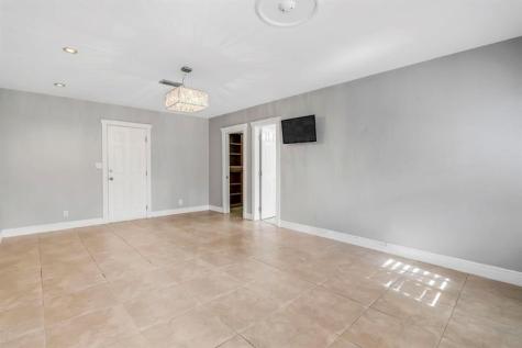 18201 SW 70th Place Southwest Ranches FL 33331