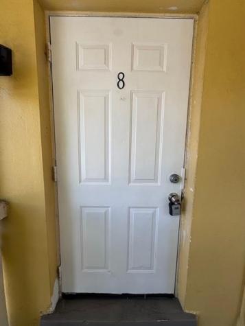 890 NW 39th Street Oakland Park FL 33309