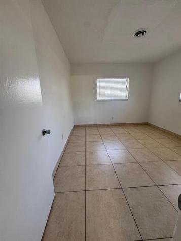 890 NW 39th Street Oakland Park FL 33309