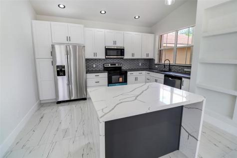 5824 NW 120th Avenue Coral Springs FL 33076