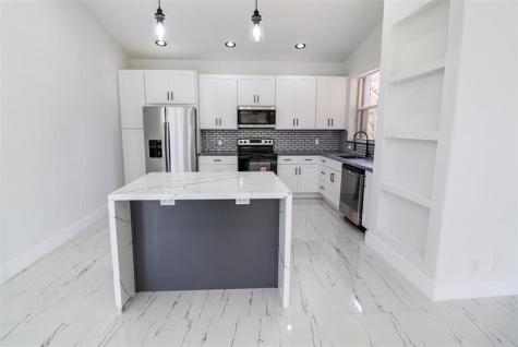 5824 NW 120th Avenue Coral Springs FL 33076