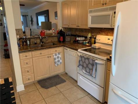 7910 NW 7th Street Pembroke Pines FL 33024