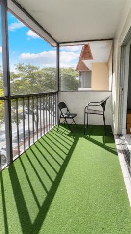4156 Inverrary Drive Lauderhill FL 33319