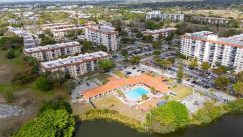 4156 Inverrary Drive Lauderhill FL 33319