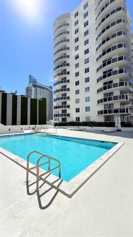 601 NE 23rd Street Miami FL 33137