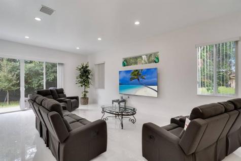 2962 NW 10th Court Fort Lauderdale FL 33311