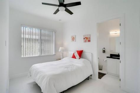 2962 NW 10th Court Fort Lauderdale FL 33311
