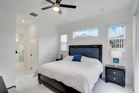 2962 NW 10th Court Fort Lauderdale FL 33311