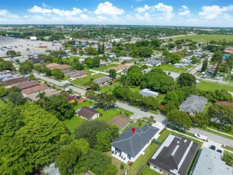 2962 NW 10th Court Fort Lauderdale FL 33311