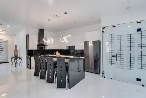 2962 NW 10th Court Fort Lauderdale FL 33311