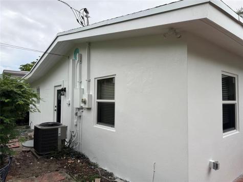 421 NE 21st Court Wilton Manors FL 33305