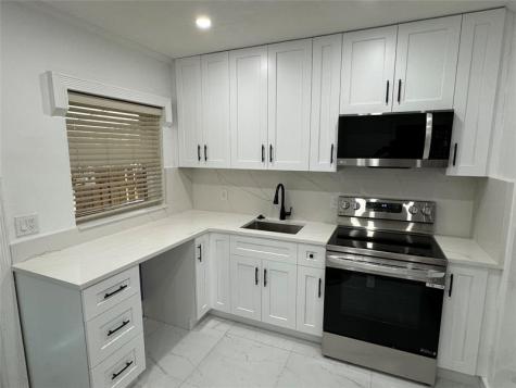 421 NE 21st Court Wilton Manors FL 33305