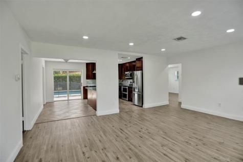 30 NE 139th Street North Miami FL 33161