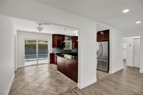 30 NE 139th Street North Miami FL 33161