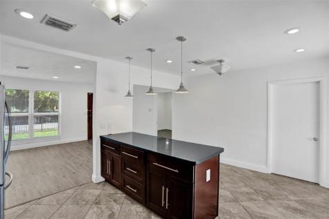 30 NE 139th Street North Miami FL 33161