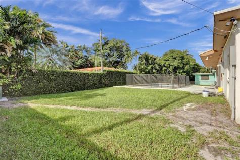 30 NE 139th Street North Miami FL 33161