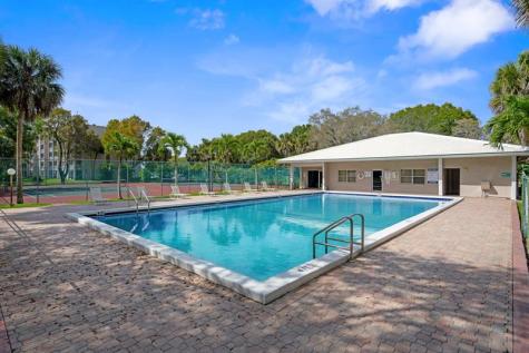 8735 Ramblewood Drive Coral Springs FL 33071