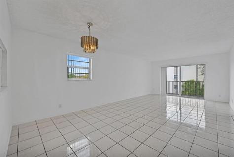 8735 Ramblewood Drive Coral Springs FL 33071