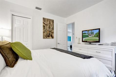 Hollywood FL 33020