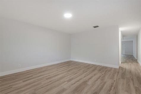 9062 NW 23rd Street Coral Springs FL 33065