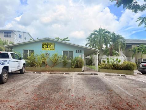 835 NE 18th Court Fort Lauderdale FL 33305