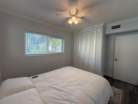 2121 NE 42nd Court Lighthouse Point FL 33064