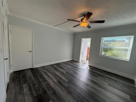2121 NE 42nd Court Lighthouse Point FL 33064
