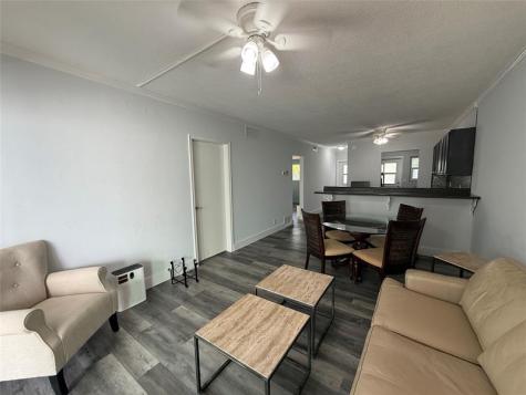 2121 NE 42nd Court Lighthouse Point FL 33064