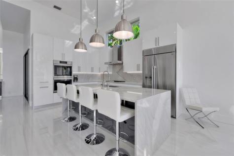 4088 NW Briarcliff Circle Boca Raton FL 33496