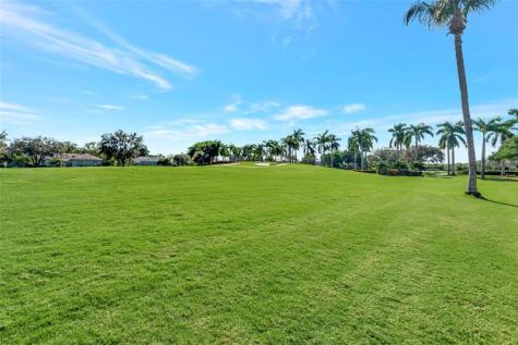 4088 NW Briarcliff Circle Boca Raton FL 33496