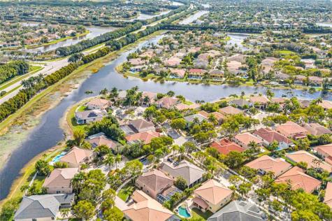 1551 Blue Jay Circle Weston FL 33327