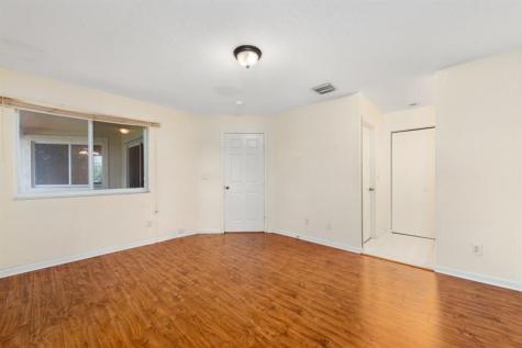 8496 NW 40th Street Coral Springs FL 33065
