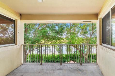 8496 NW 40th Street Coral Springs FL 33065
