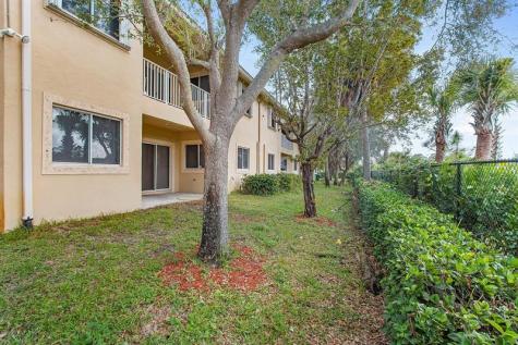 8496 NW 40th Street Coral Springs FL 33065