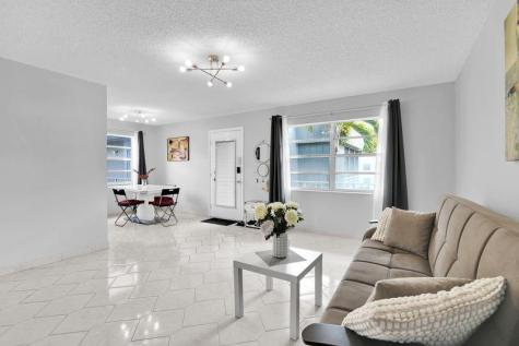 906 Normandy S Delray Beach FL 33484