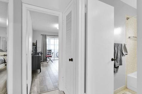 906 Normandy S Delray Beach FL 33484