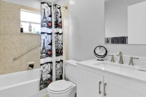 906 Normandy S Delray Beach FL 33484