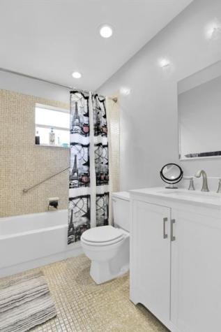 906 Normandy S Delray Beach FL 33484